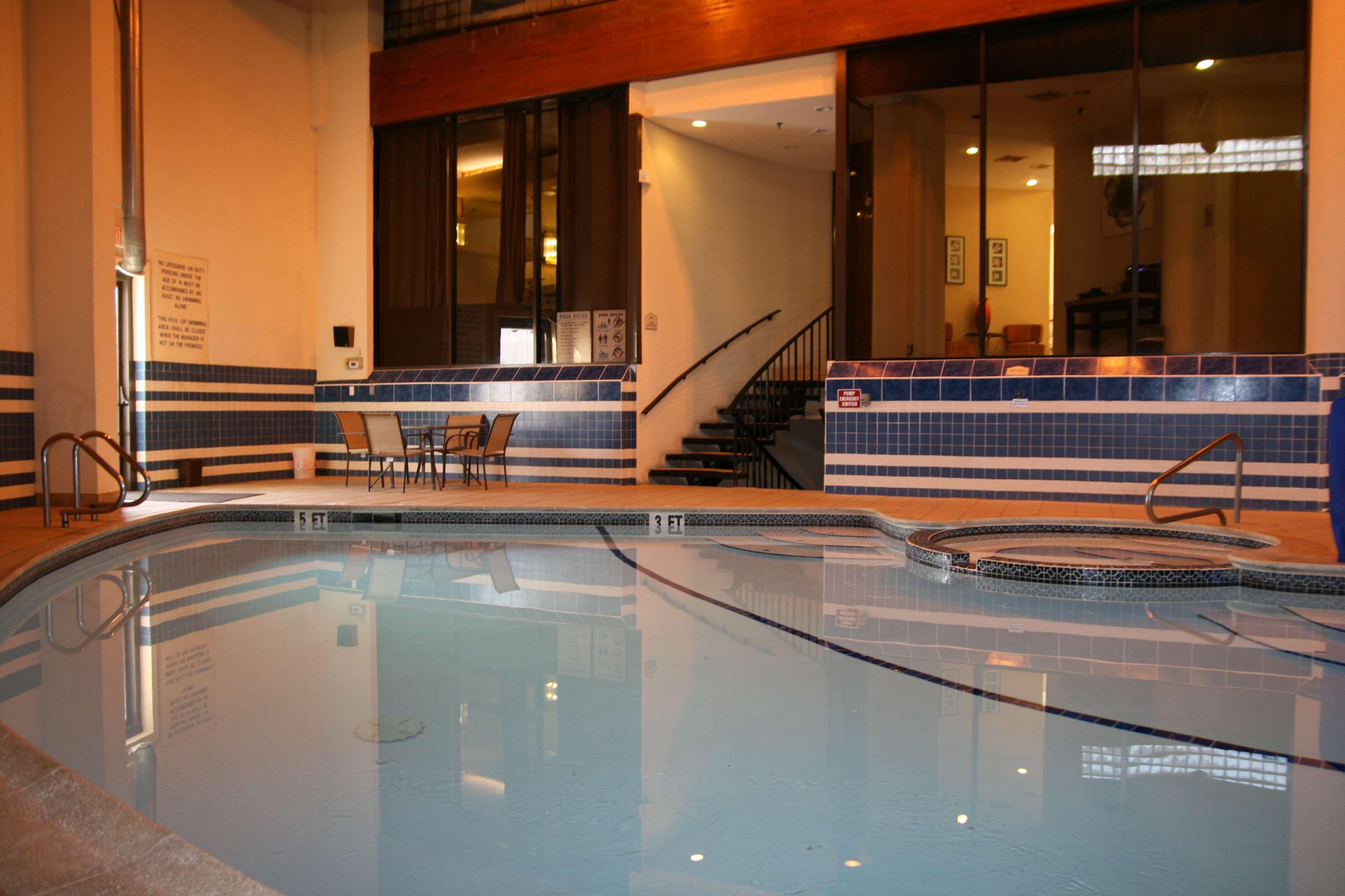 Best Western Bordentown Inn Екстериор снимка