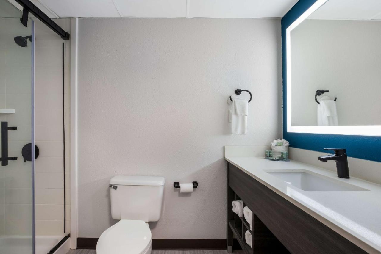 Best Western Bordentown Inn Екстериор снимка
