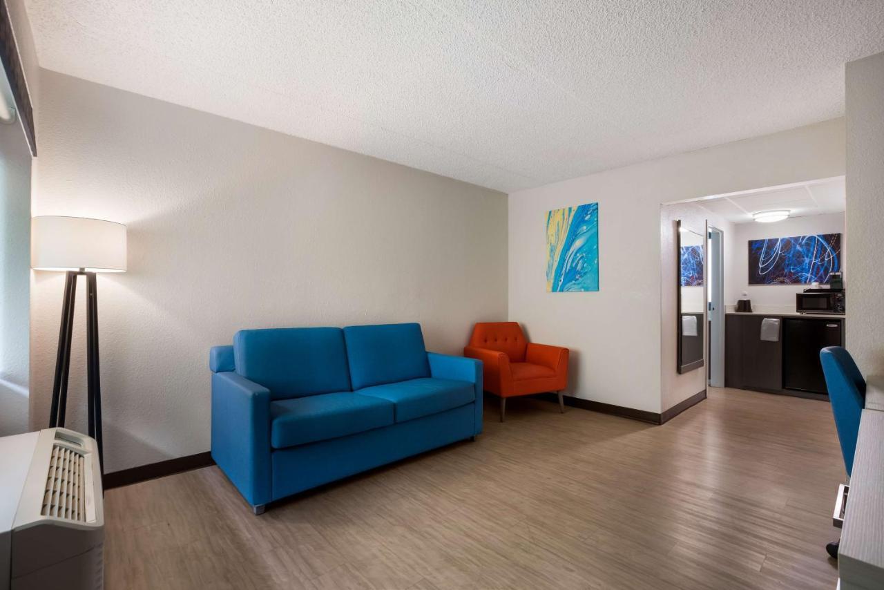 Best Western Bordentown Inn Екстериор снимка